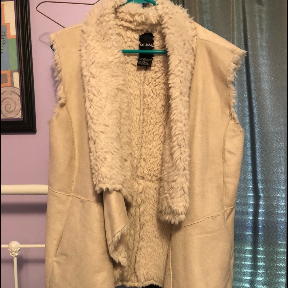 Fur vest